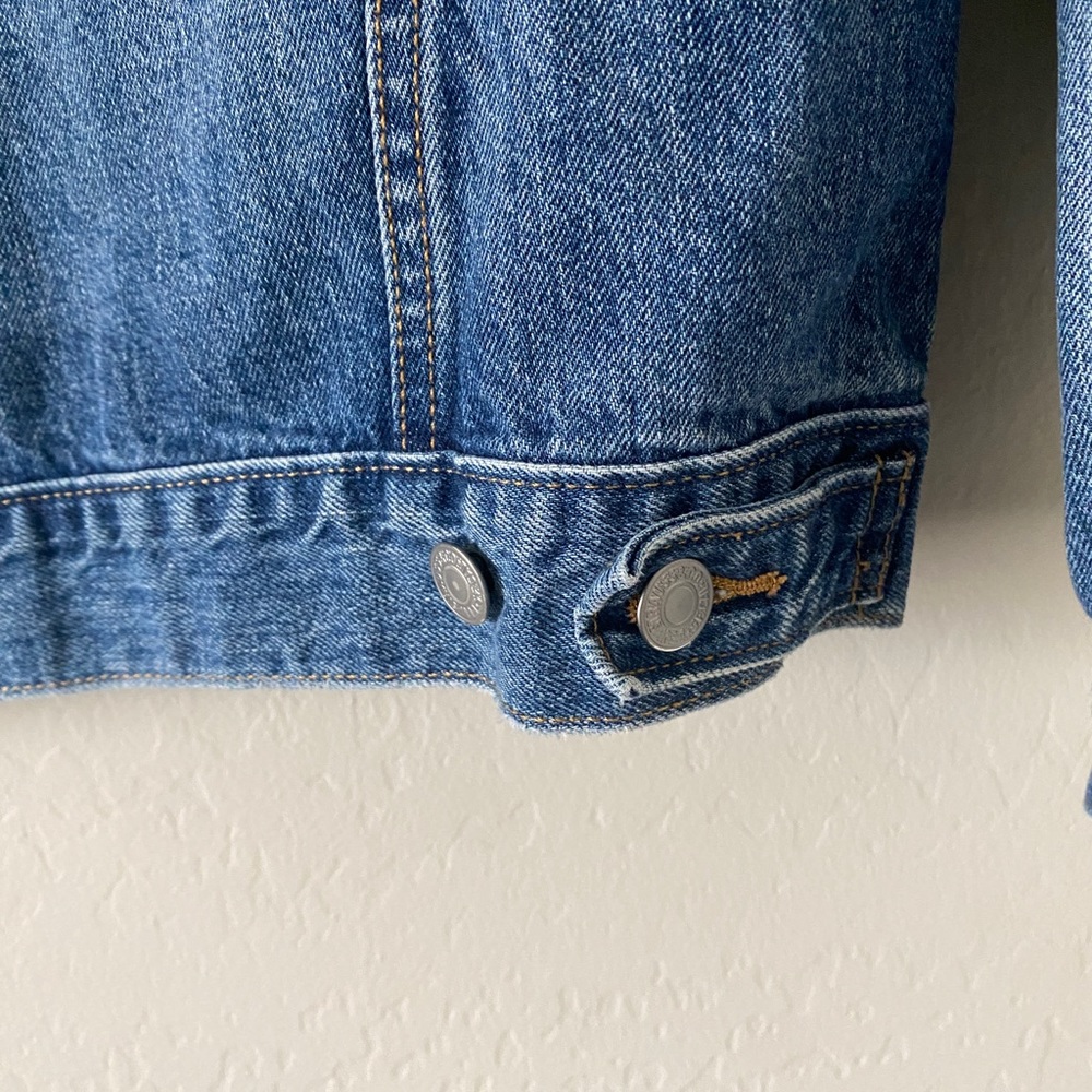 Levi’s Denim Jacket - Picture 8 of 13